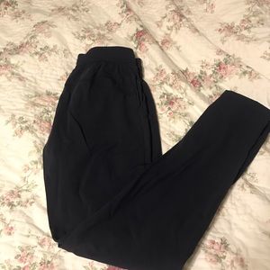 Black lululemon wind pants